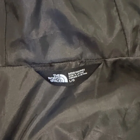 The North Face Men's Performance Jacket - Black and Gray - Picture 5 of 6